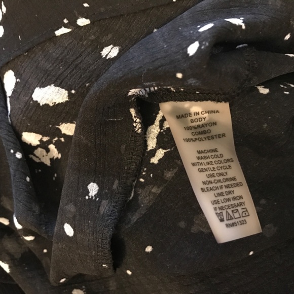 Two by Vince Camuto Black/White Sheer Tunic Size Small - Picture 4 of 4